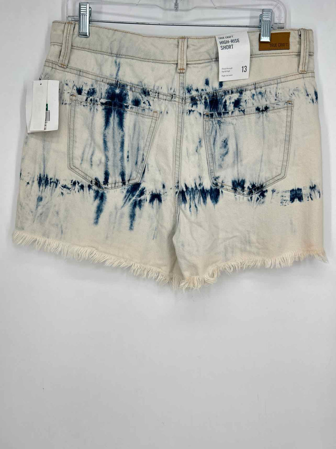 True Craft Size 13 Acid Wash Denim NWT Shorts
