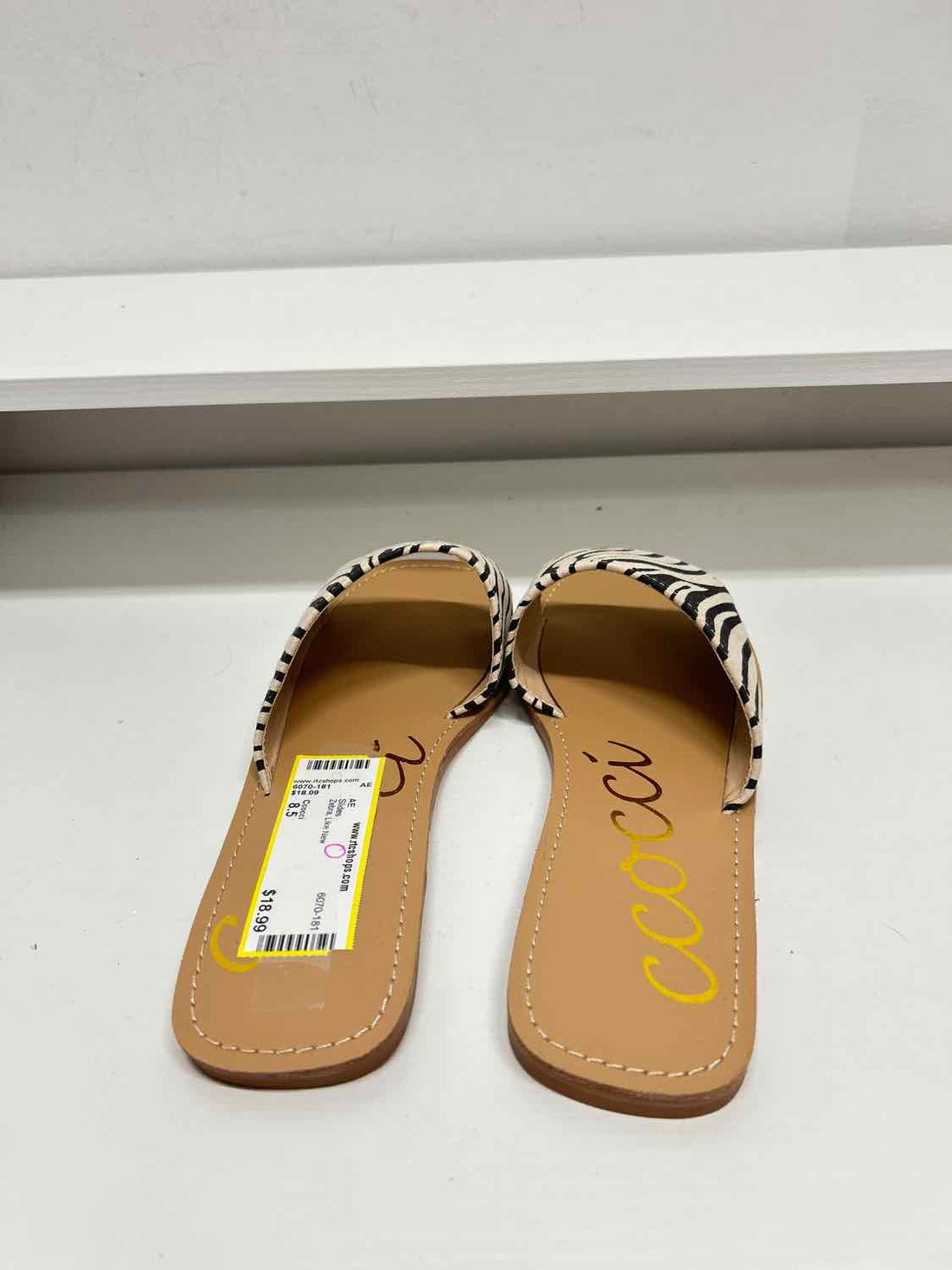 Ccocci Women Size 8.5 Zebra Like New Slides