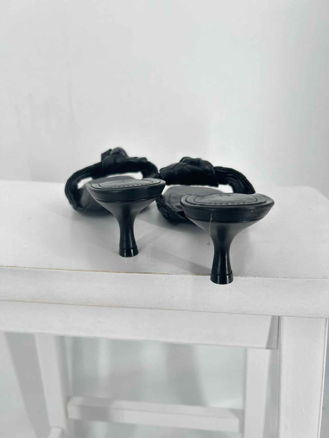 Schultz Women Size 9 Black Sandals