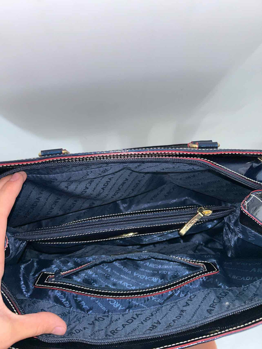 Arcadia Navy Patent Leather Pre Owned Satchel