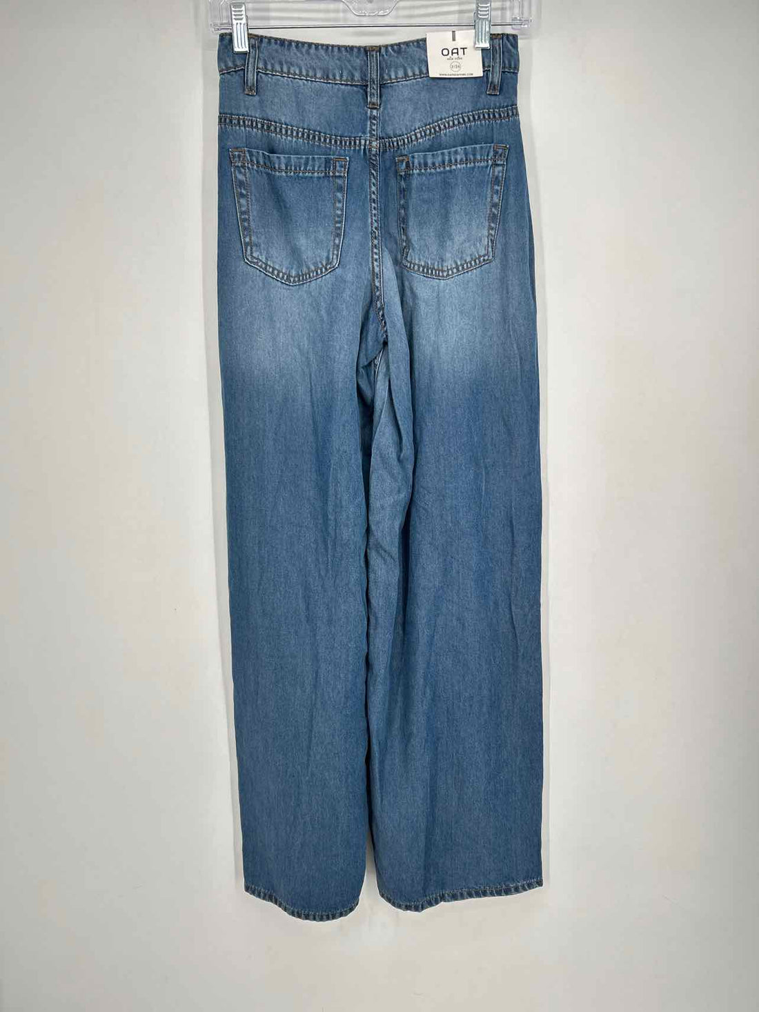 OAT New York Size 2 Chambray NWT Jeans