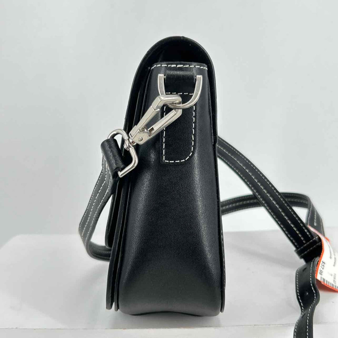 Cariuma Black Crossbody