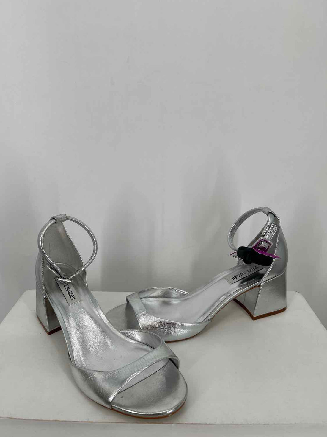 Steve Madden Women Size 9.5 Silver Heels