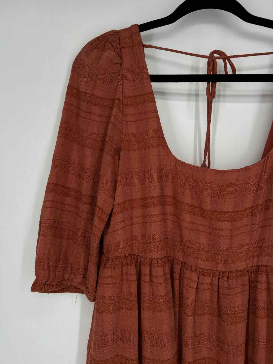 American Eagle Size M Dusty Red Long Sleeve Dress