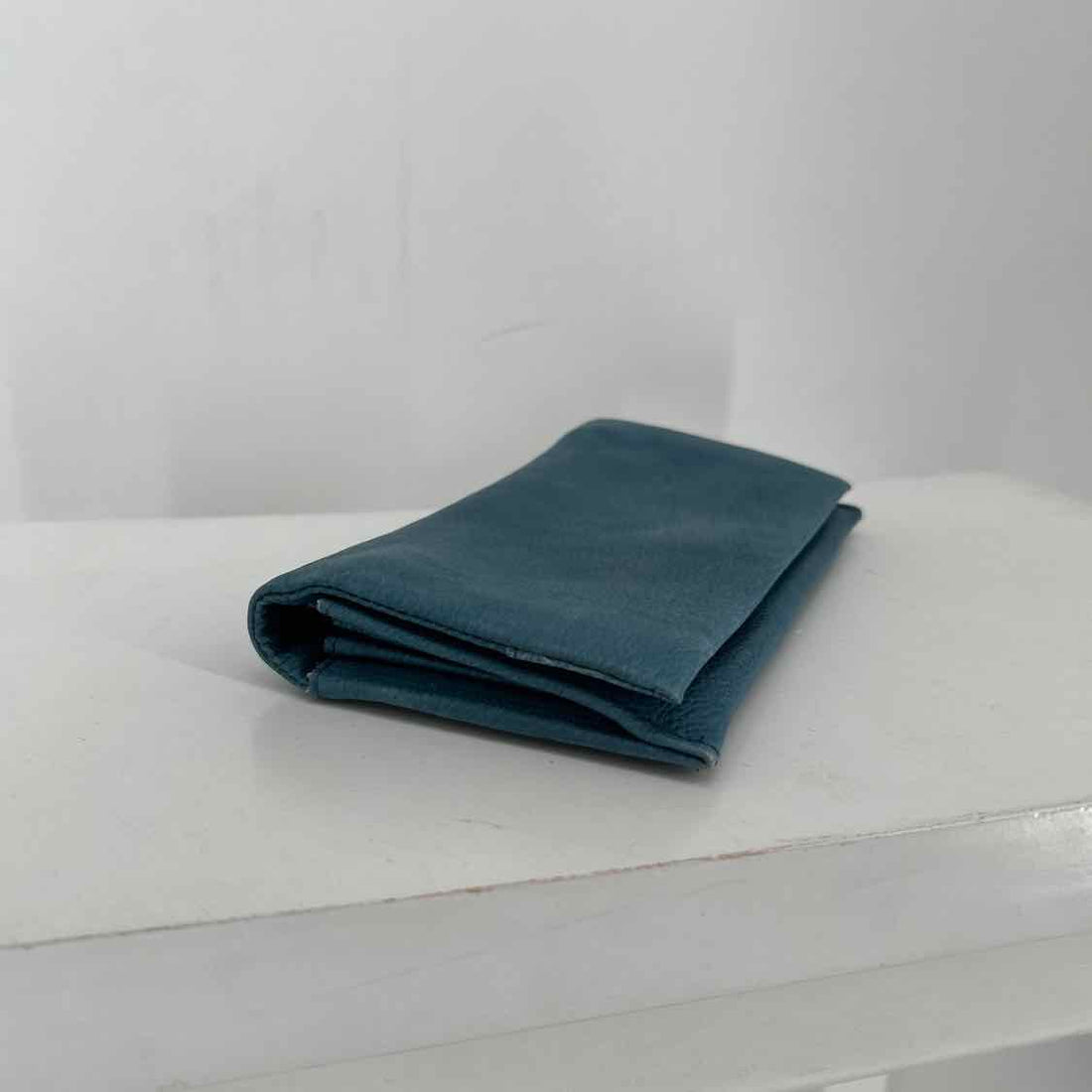 Latico Blue Leather Pre Owned Wallet