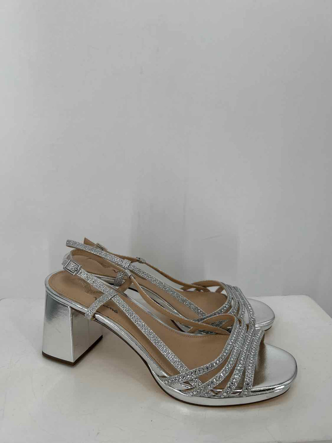 Nina Women Size 9.5 Silver Like New Sandals