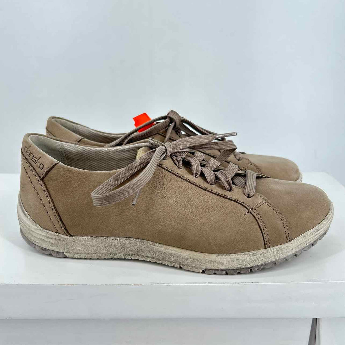 Dansko Women Size 37 (6.5-7) Taupe Genuine Leather Sneakers
