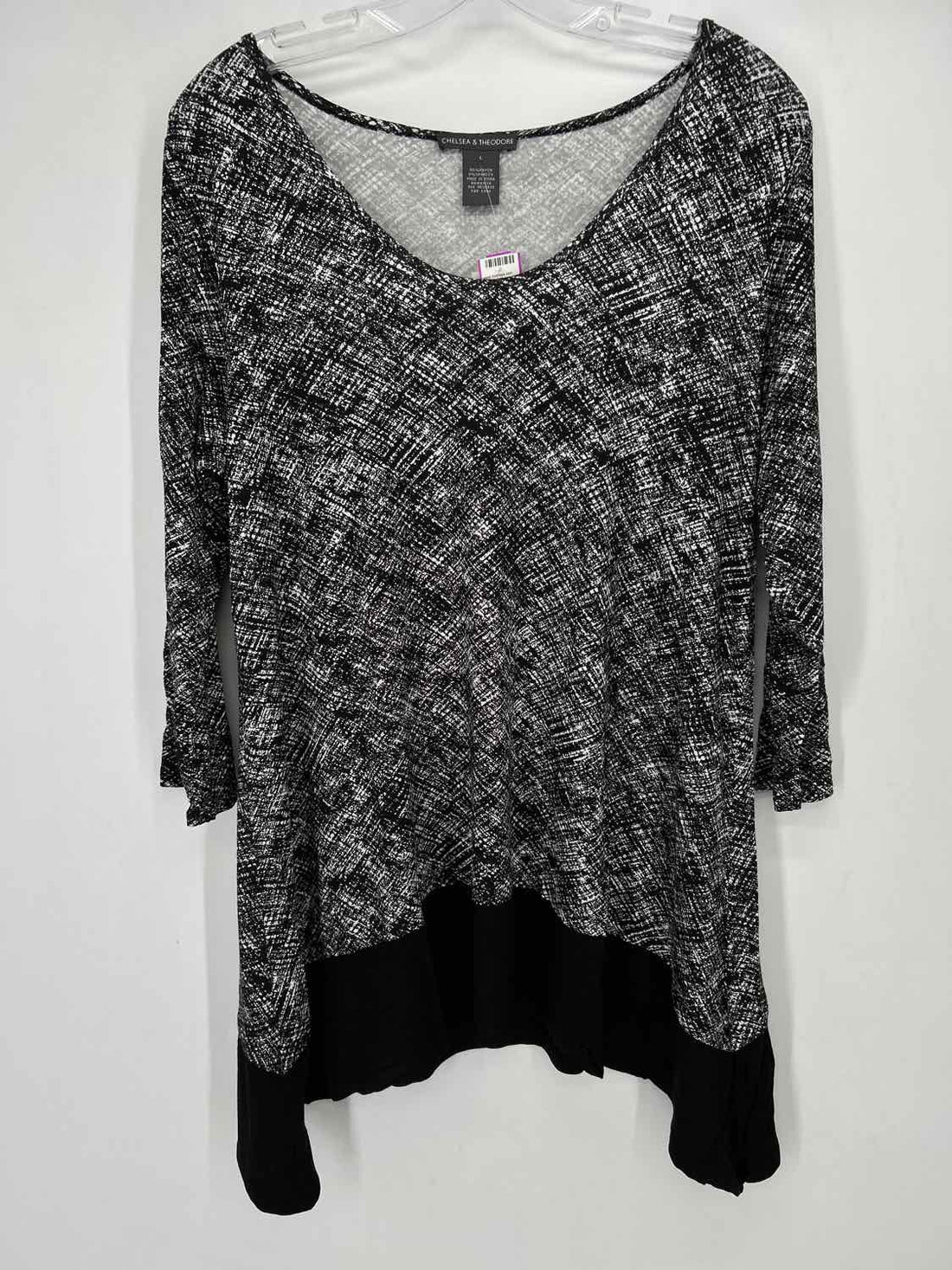 Chelsea & Theodore Size L Black & White NWT Long Sleeve