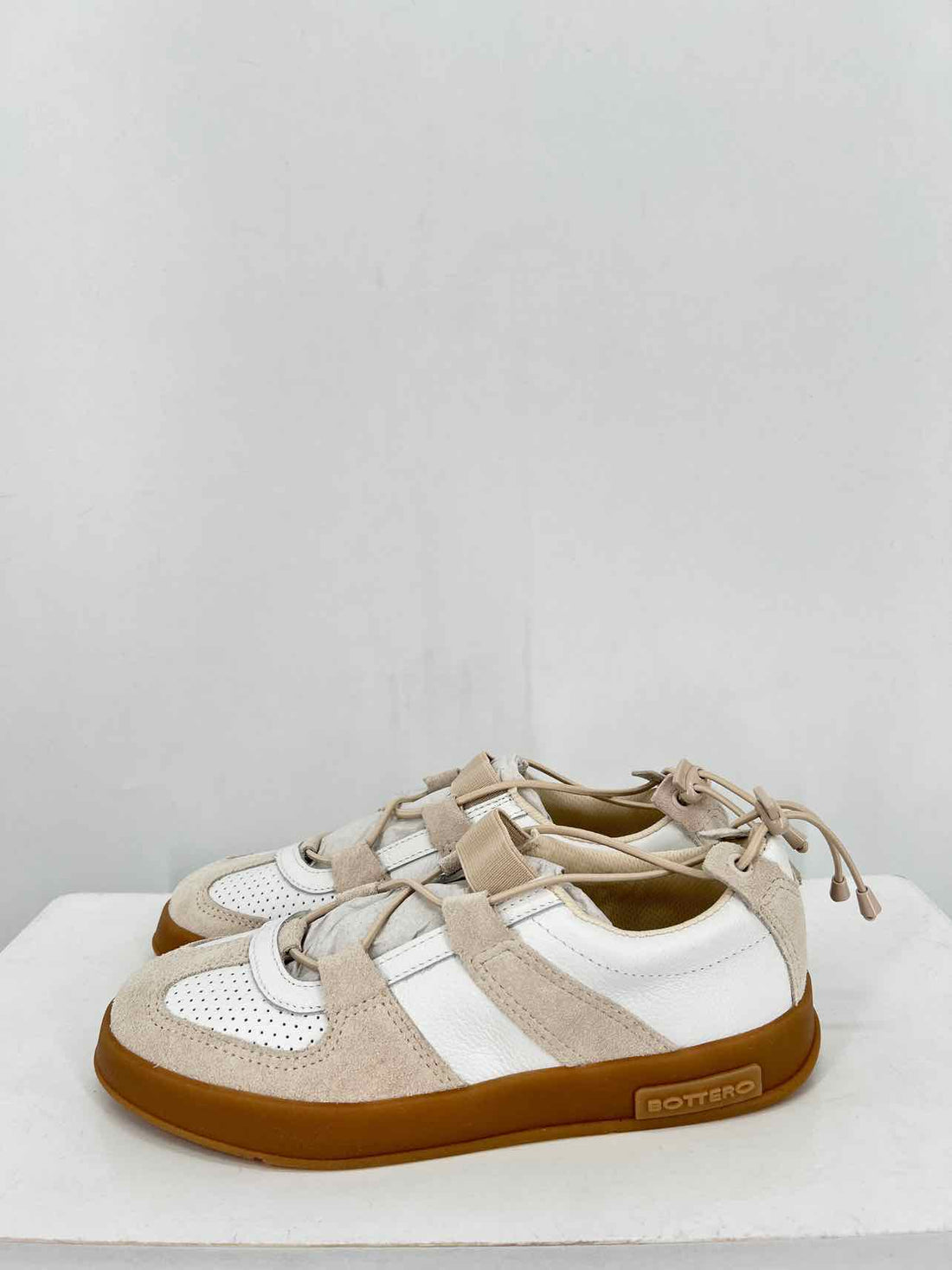 Bottero Limited Edition Women Size 6 White & Beige NWT Sneakers