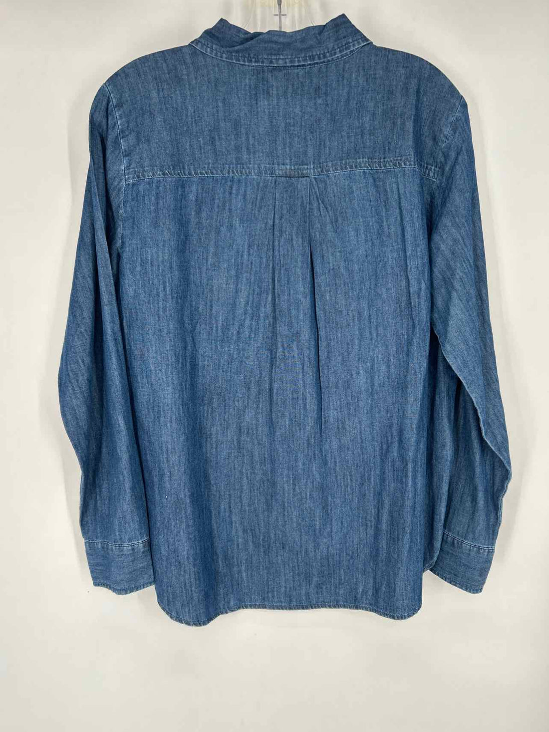 Loft Size M Chambray NWT Long Sleeve