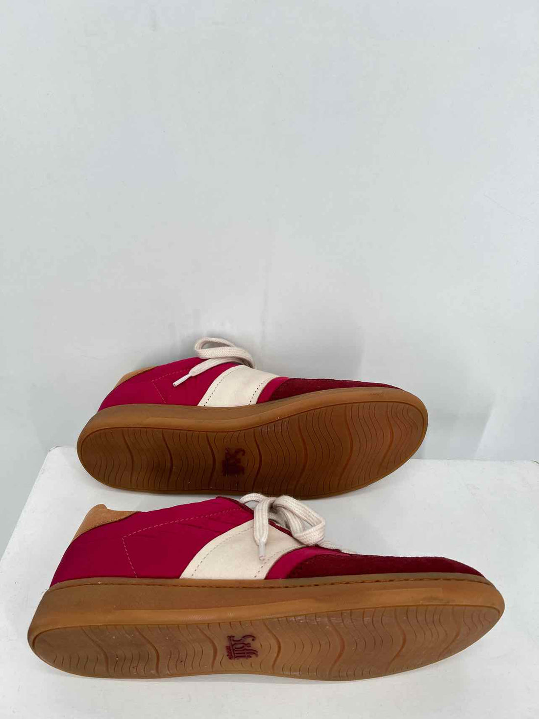 Sofft Women Size 8.5 Maroon Colorblock Sneakers