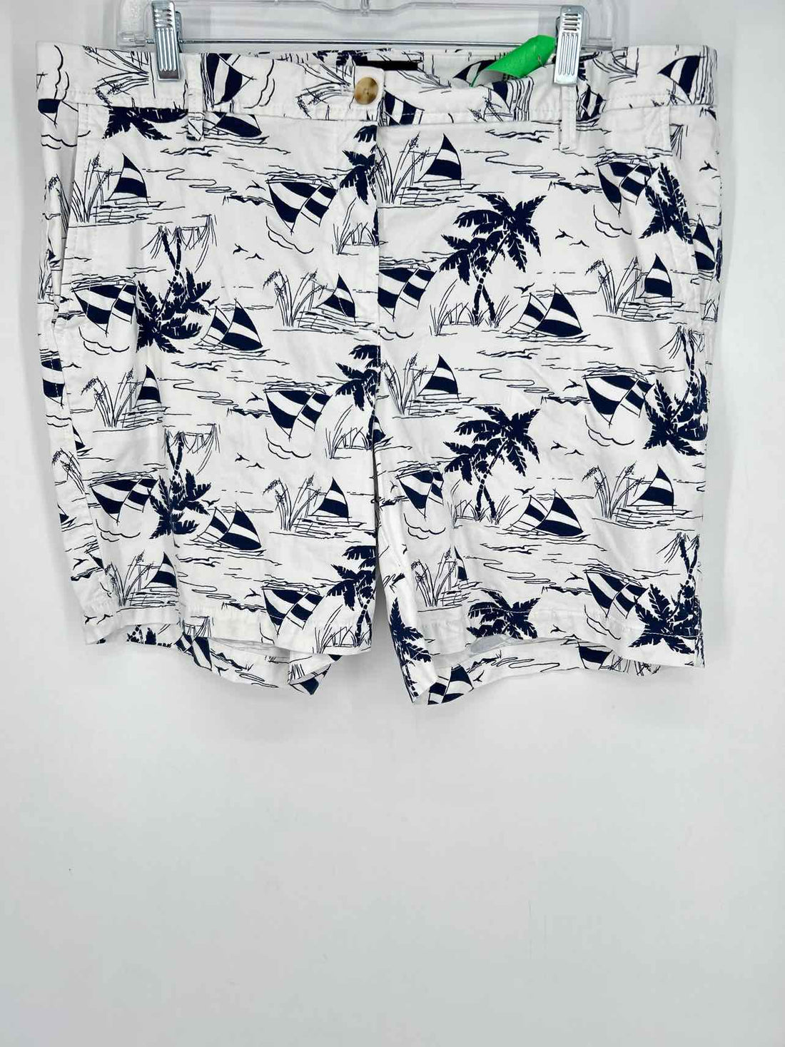 Talbots Size 14 White Print Shorts