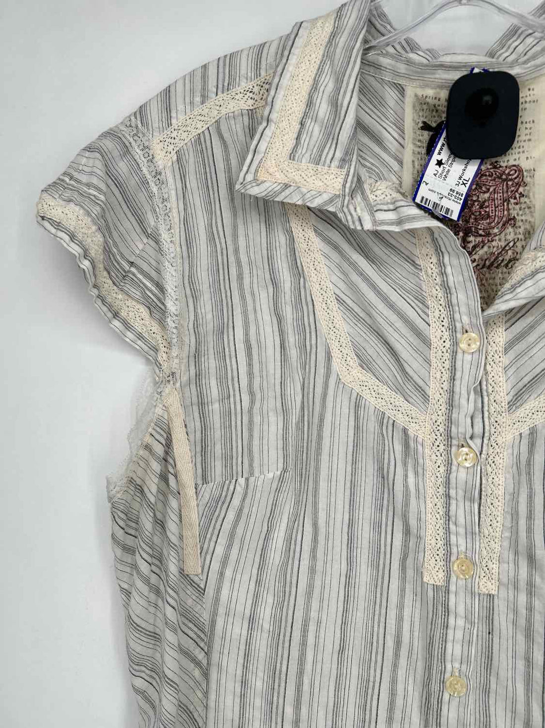 3J Workshop Johnny Was Size XL White Striped Short Sleeve
