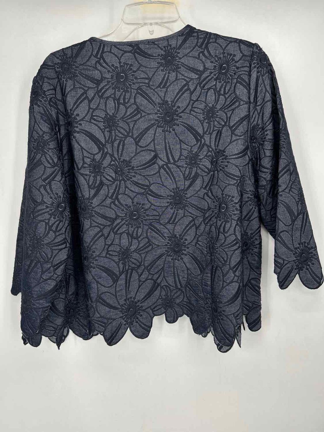Chicos Size 2(L) Chambray Floral Embroidered Jacket