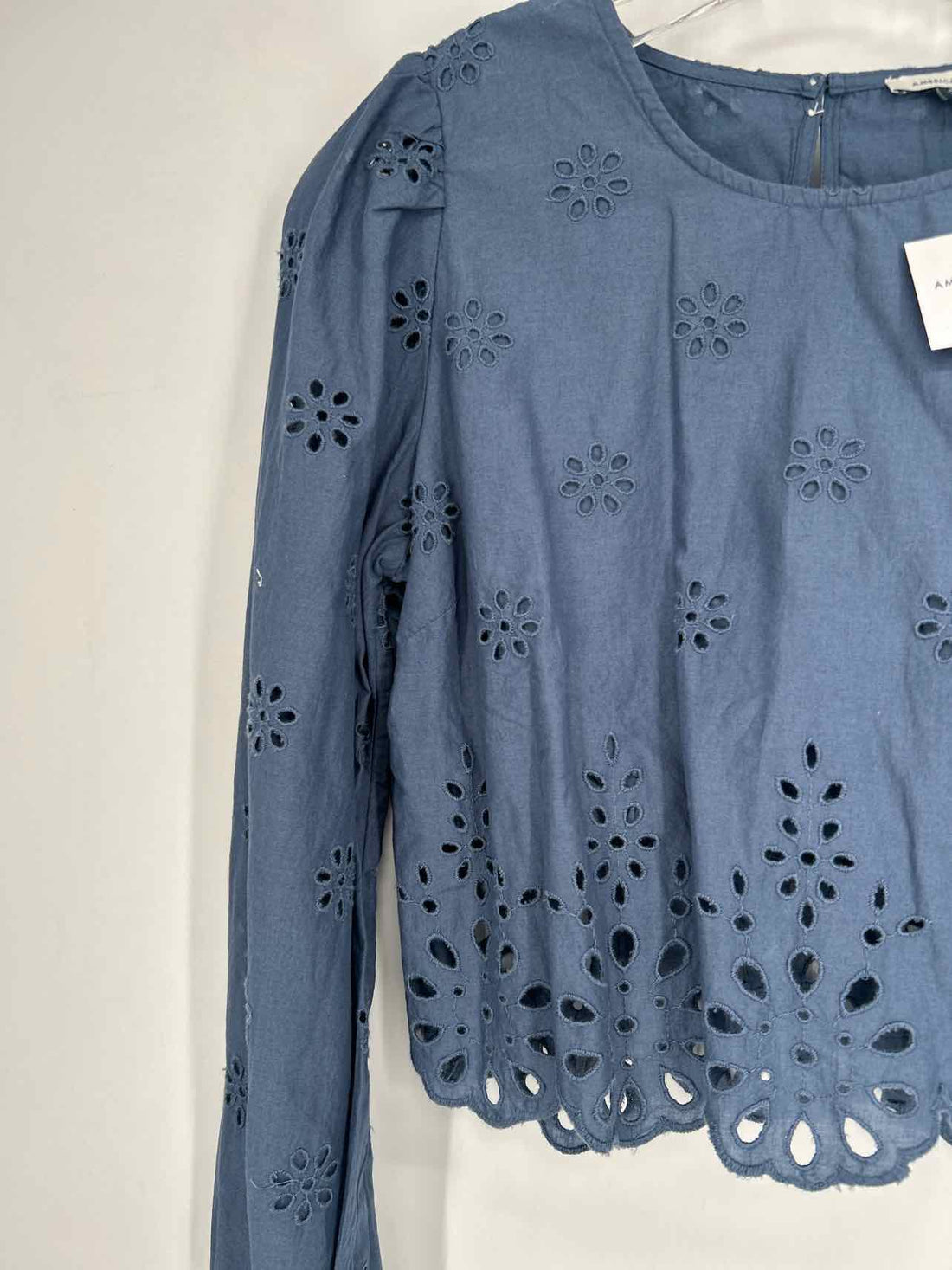 American Eagle Size M Navy Eyelet NWT Long Sleeve