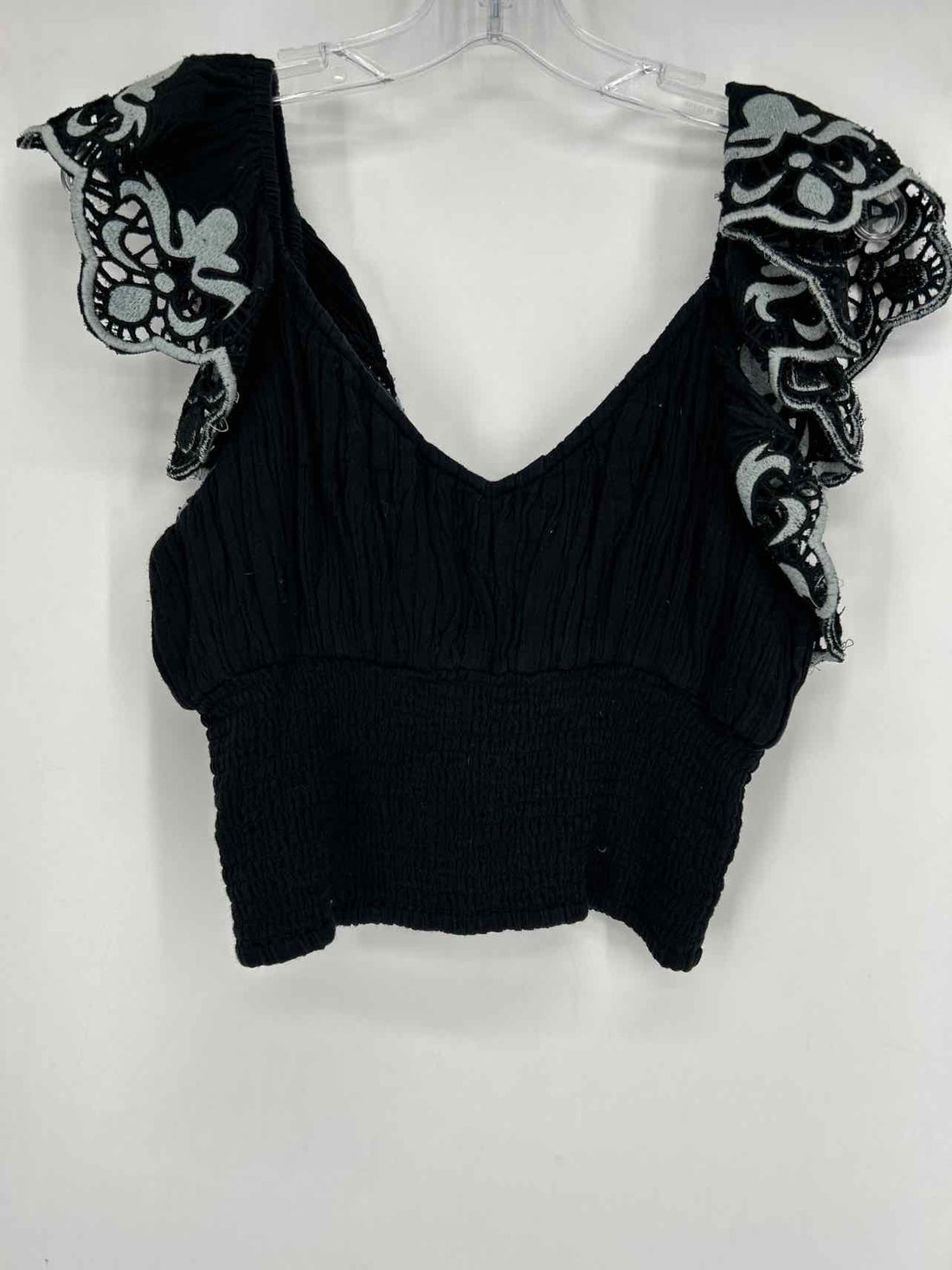 Ollari Size M Black Eyelet Short Sleeve