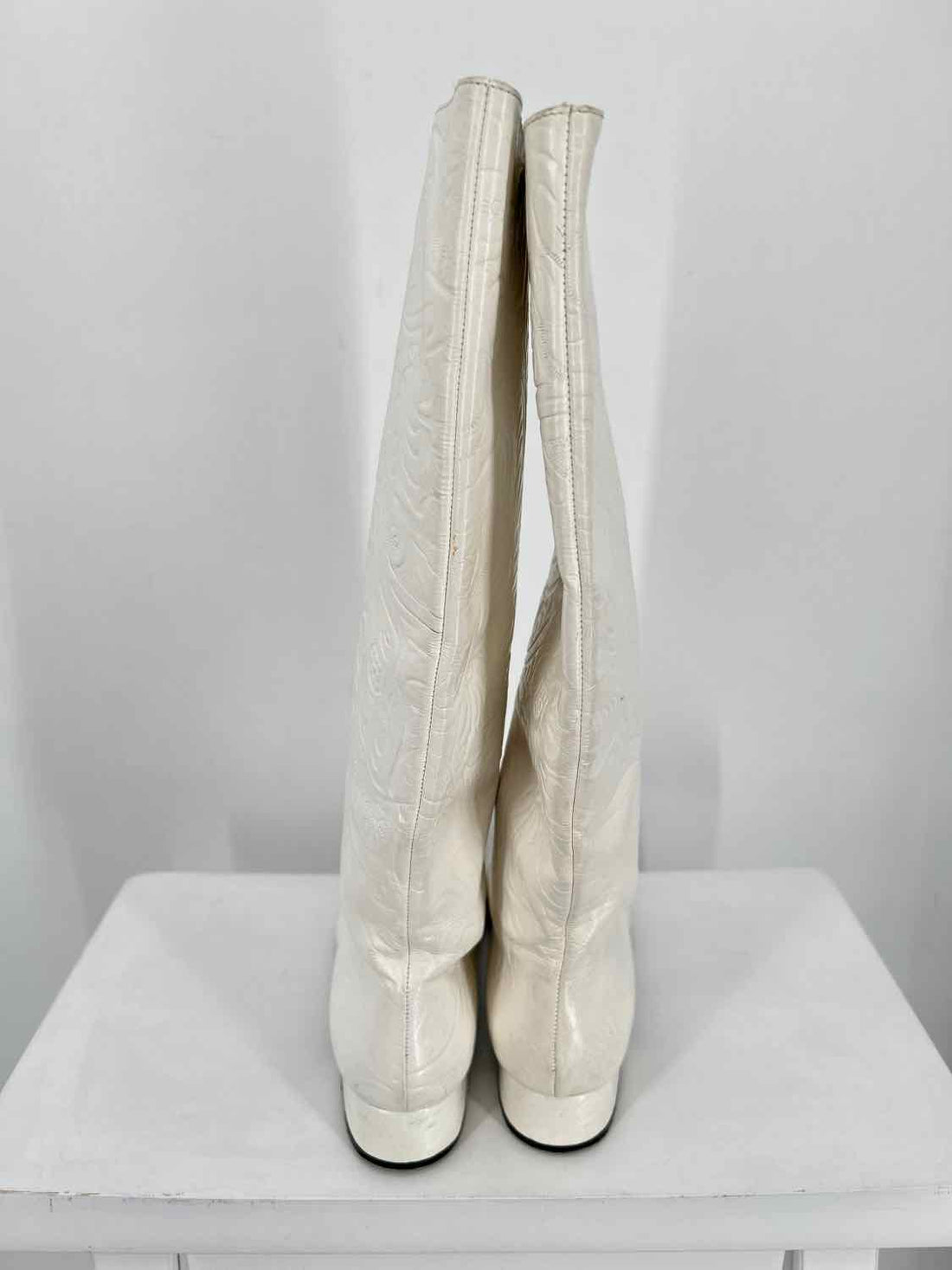 Fendi Riding Boots Size 36 White  LUXURY