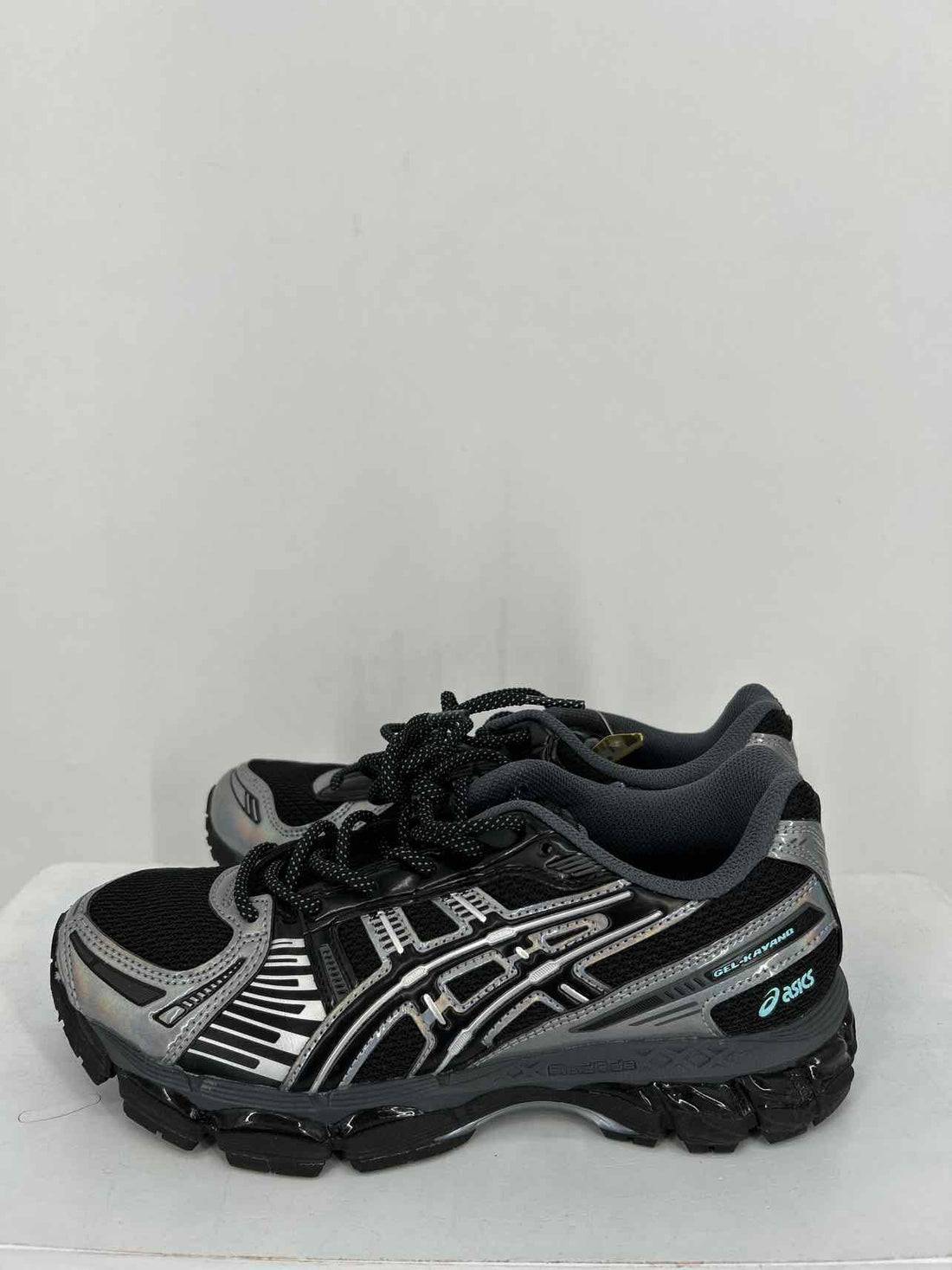 Asics Women Size 6 Black & Gray Sneakers