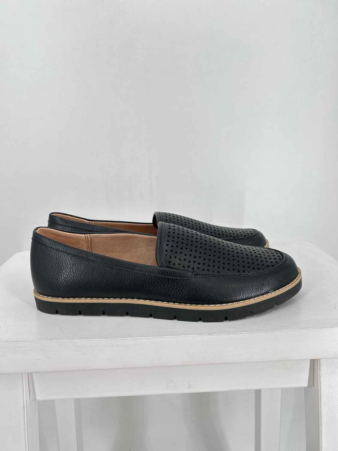 Life Stride Women Size 8.5 Black Flats