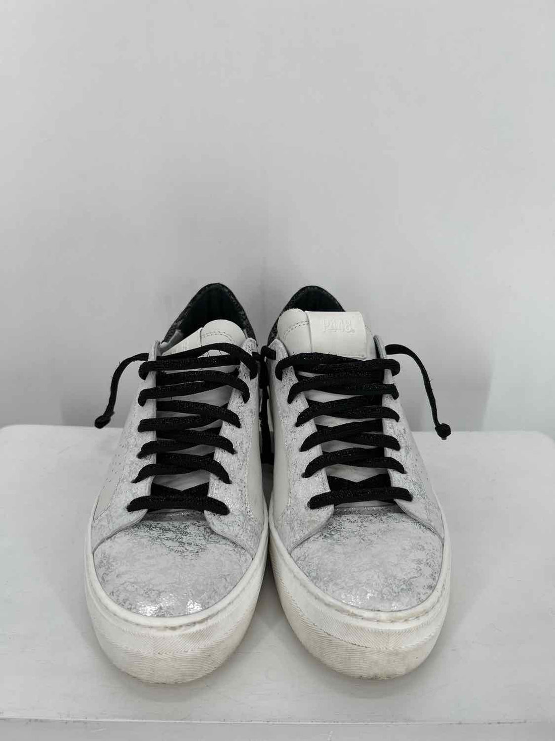 P448 Women Size 39 White Thea Sneakers