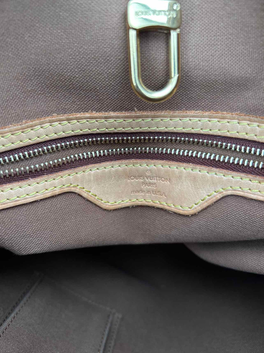 Louis Vuitton Batignolles Vertical Monogram LUXURY