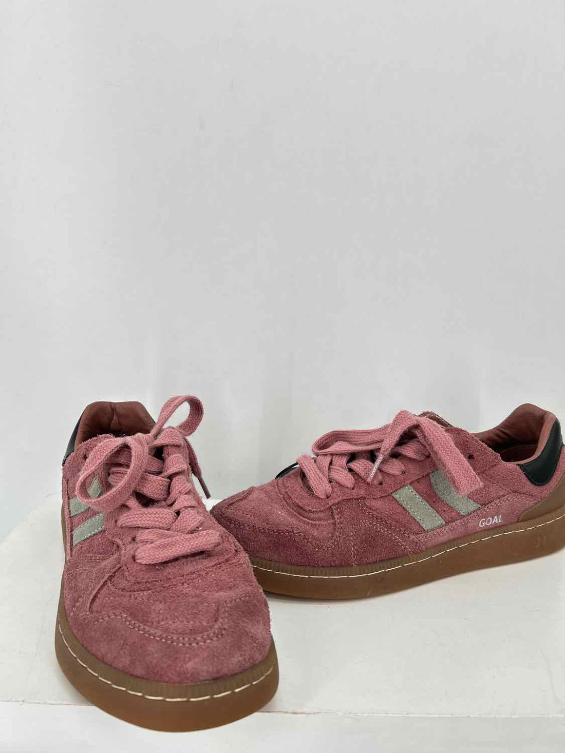 Coolway Women Size 8 Rose Suede Sneakers