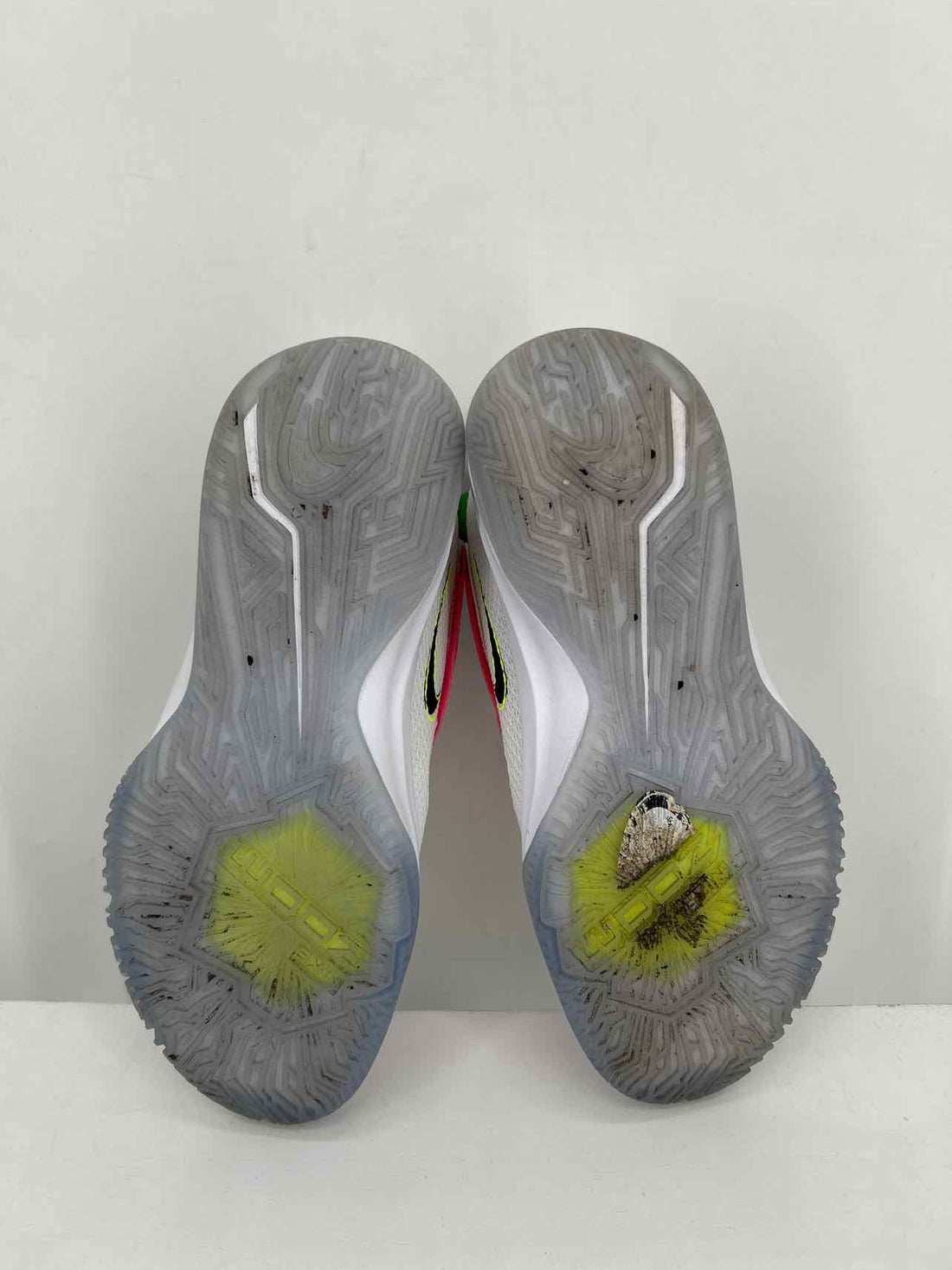 Nike Women Size 7 White Sneakers