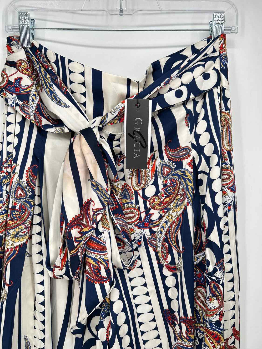 Gracia Size L Navy & White Print NWT Pants