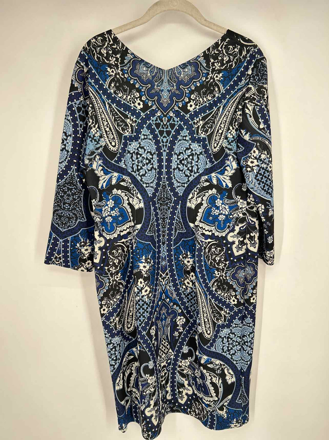 Chicos Size 1 (8) Navy Print Long Sleeve Dress