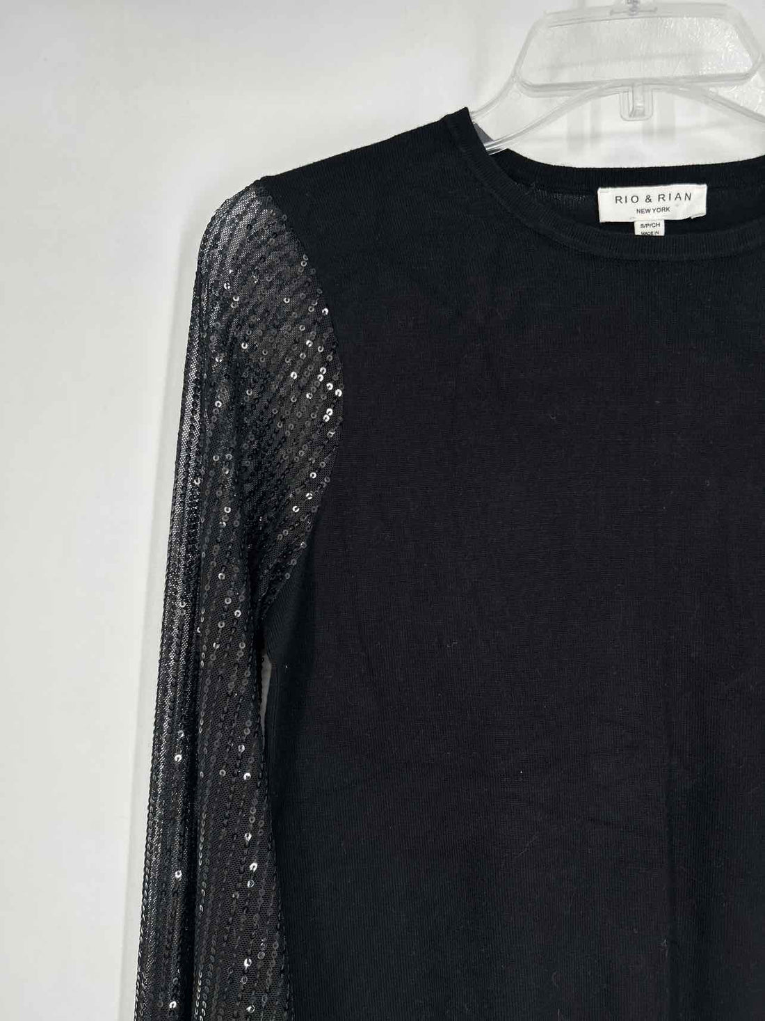 Rio & Rian Size S Black Sequined Long Sleeve