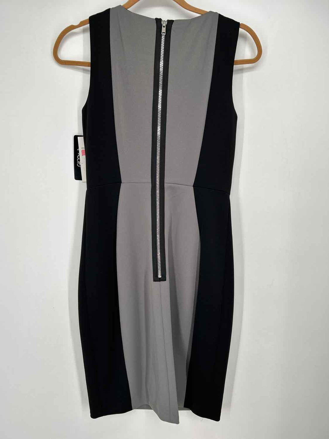 JAX Size 4 Black & Gray NWT Dress