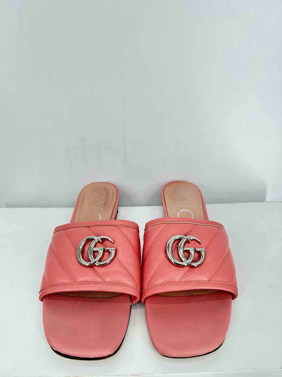 Gucci Women Size 39 Pink Excellent Condition Genuine Leather LUXURY