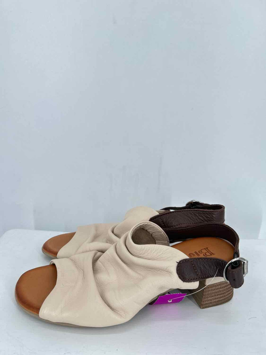 Blulog Women Size 37 Brown & Tan Sandals