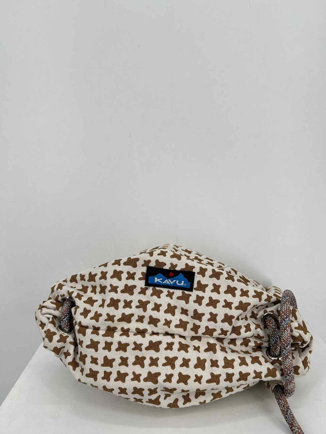 Kavu White & Tan Canvas Pre Owned Hobo