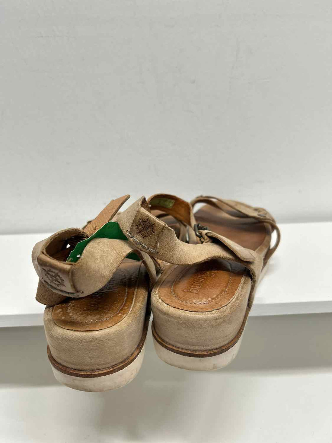 Bussola Women Size 40 (9-9.5) Tan Sandals