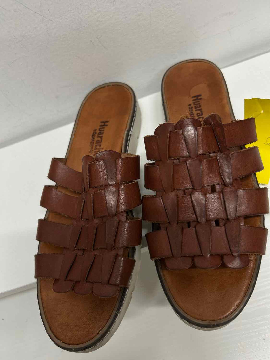 Bearpaw Women Size 8 Cognac Slides