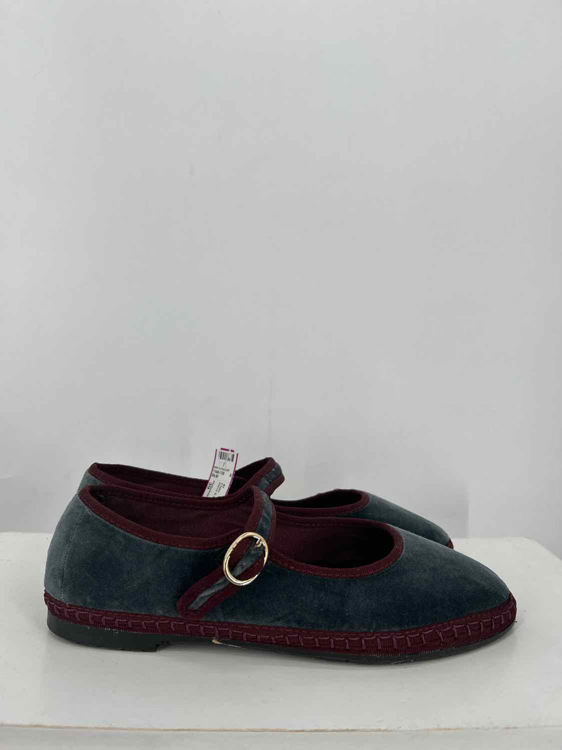 Flabelus Women Size 39 Navy & Burgandy Velvet Flats