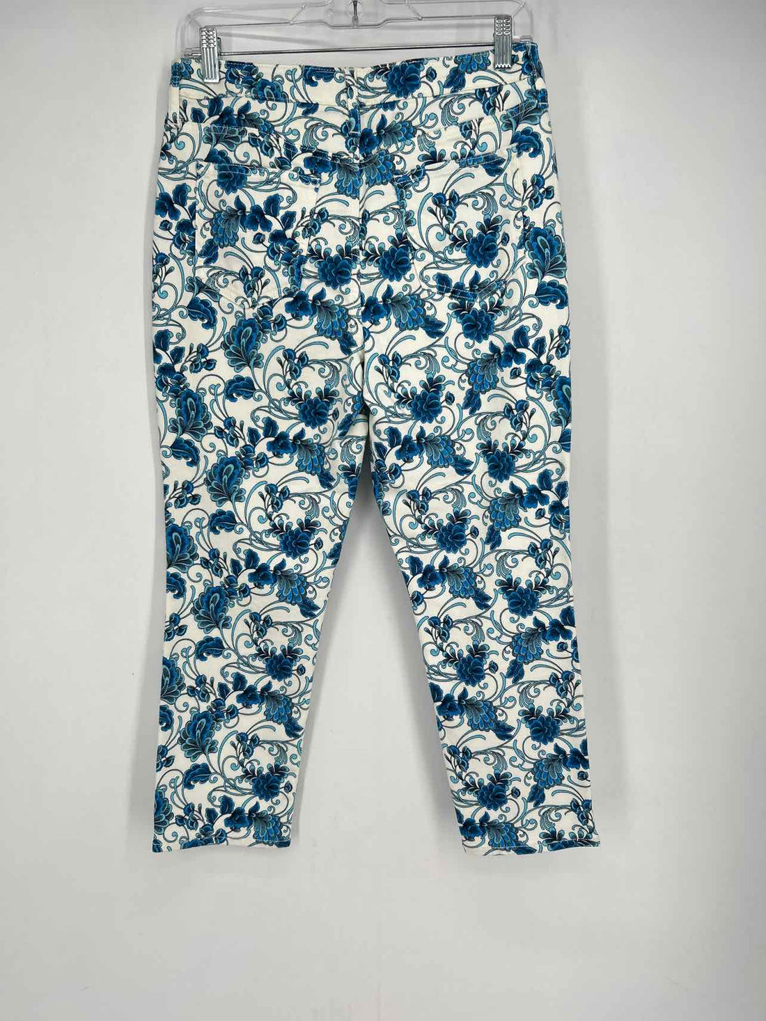 So Slimming by Chico's Size 0 (4) White & Blue Floral Jeans