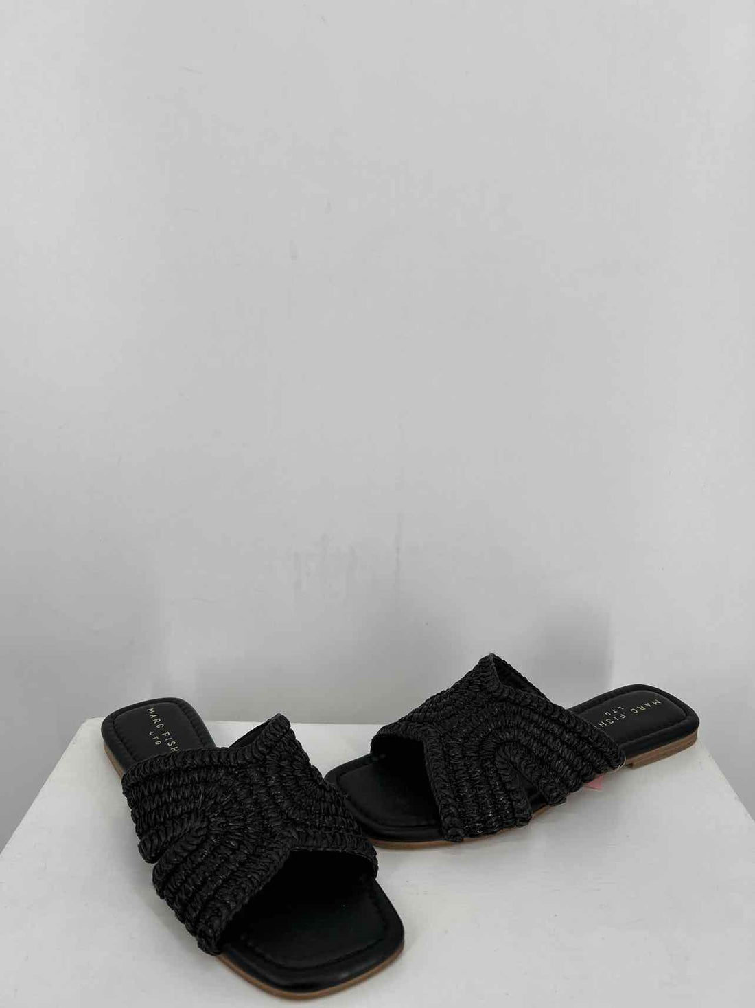 Marc Fisher Women Size 8.5 Black Straw Sandals