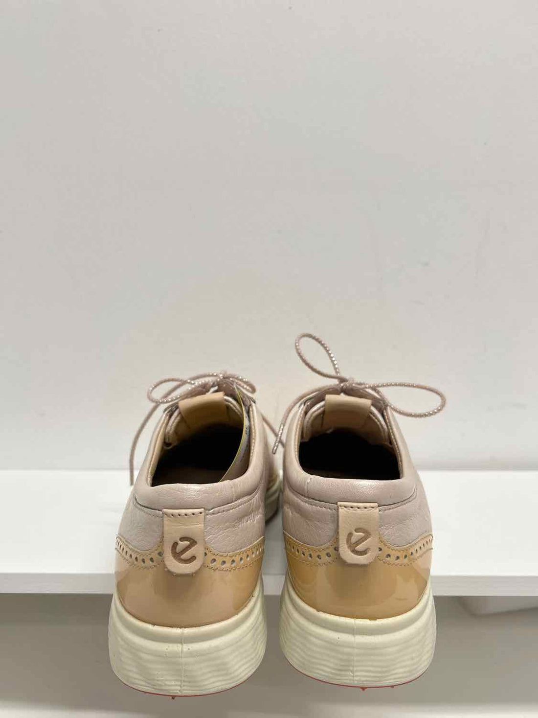 Ecco Women Size 39 Blush Sneakers