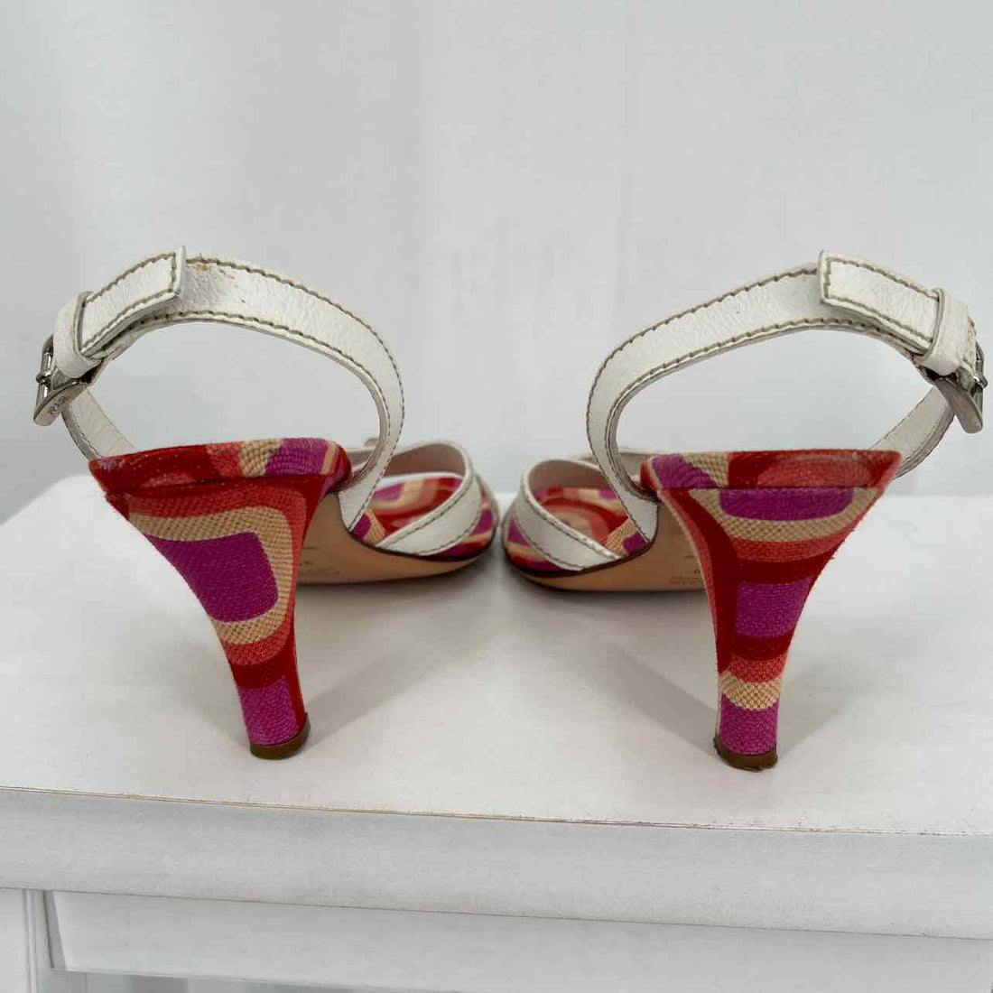Prada Women Size 39 White Good Leather LUXURY