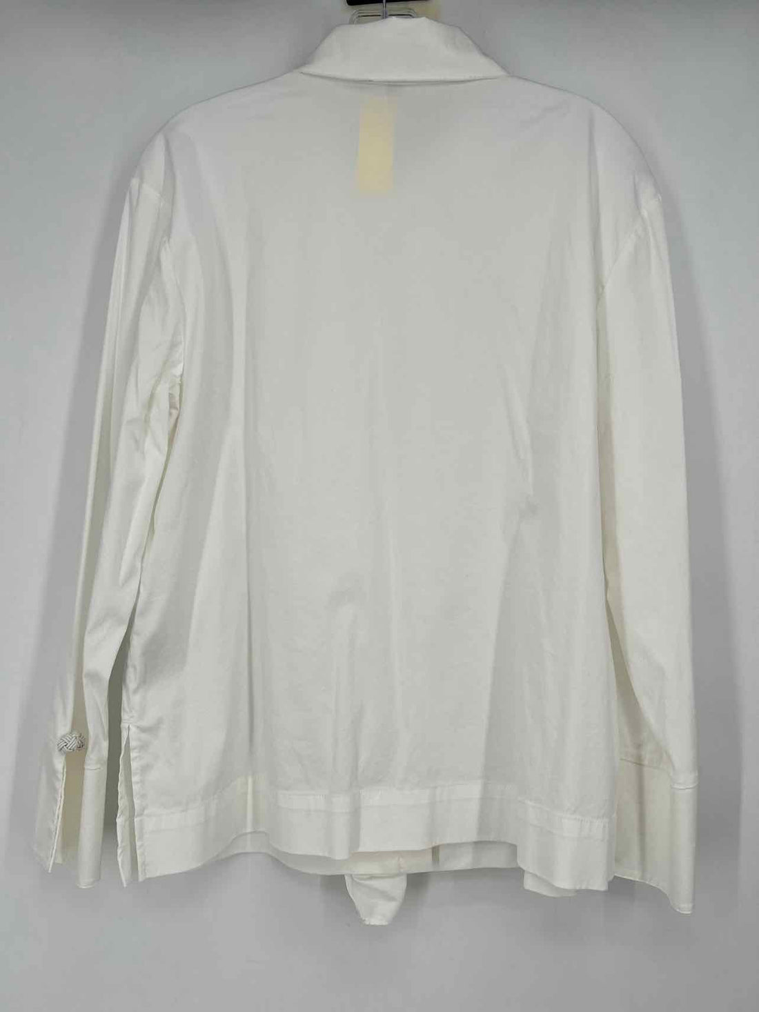 Black Label Size L White Long Sleeve