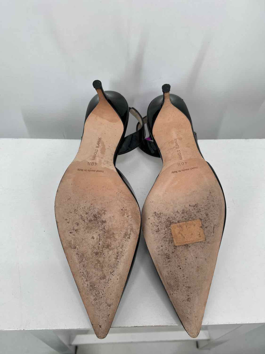 Manolo Blahnik Women Size 40.5 Black Patent Leather LUXURY