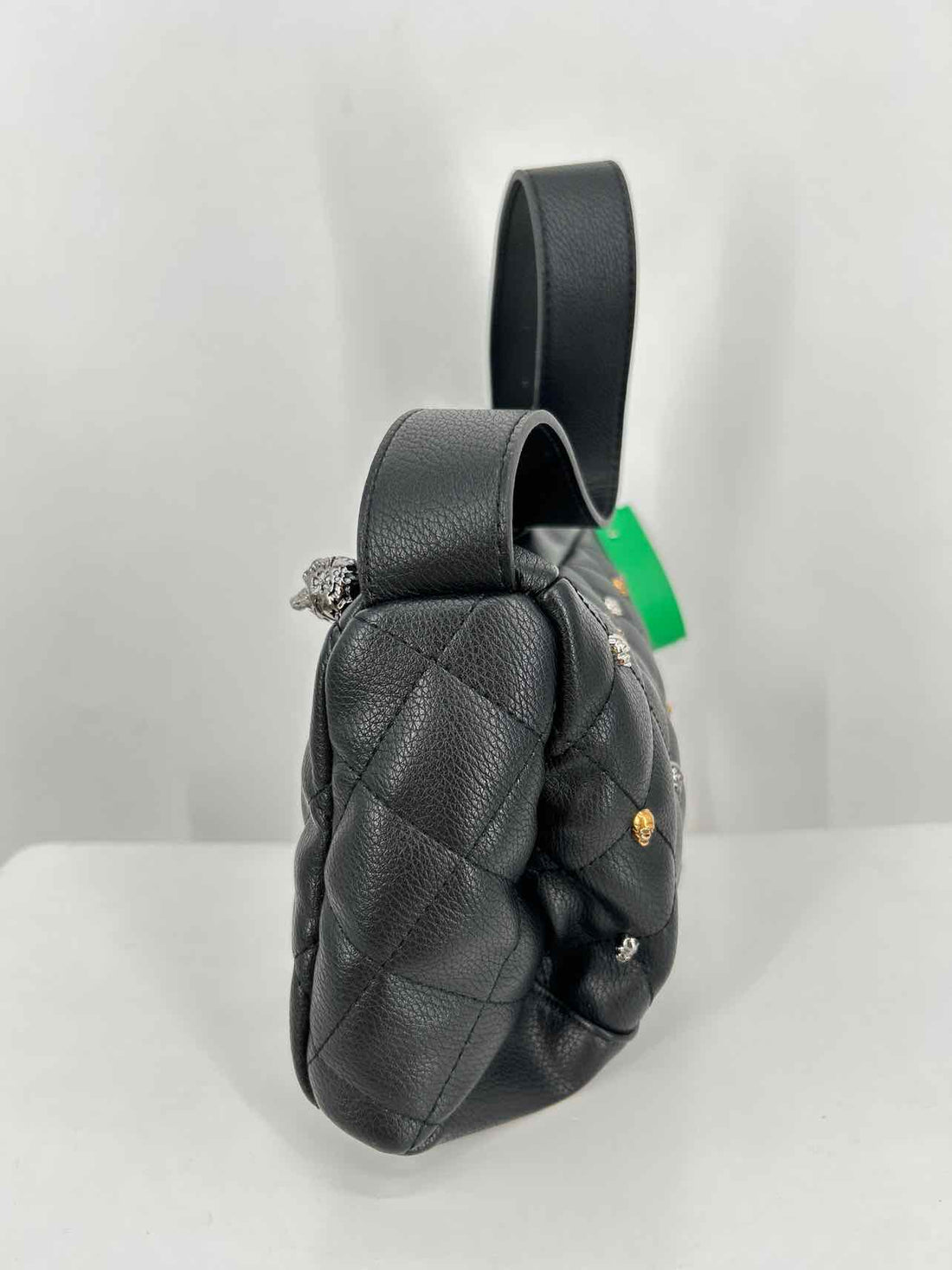 Betsey Johnson Black Quilted Faux Leather Pre Owned Shoulder