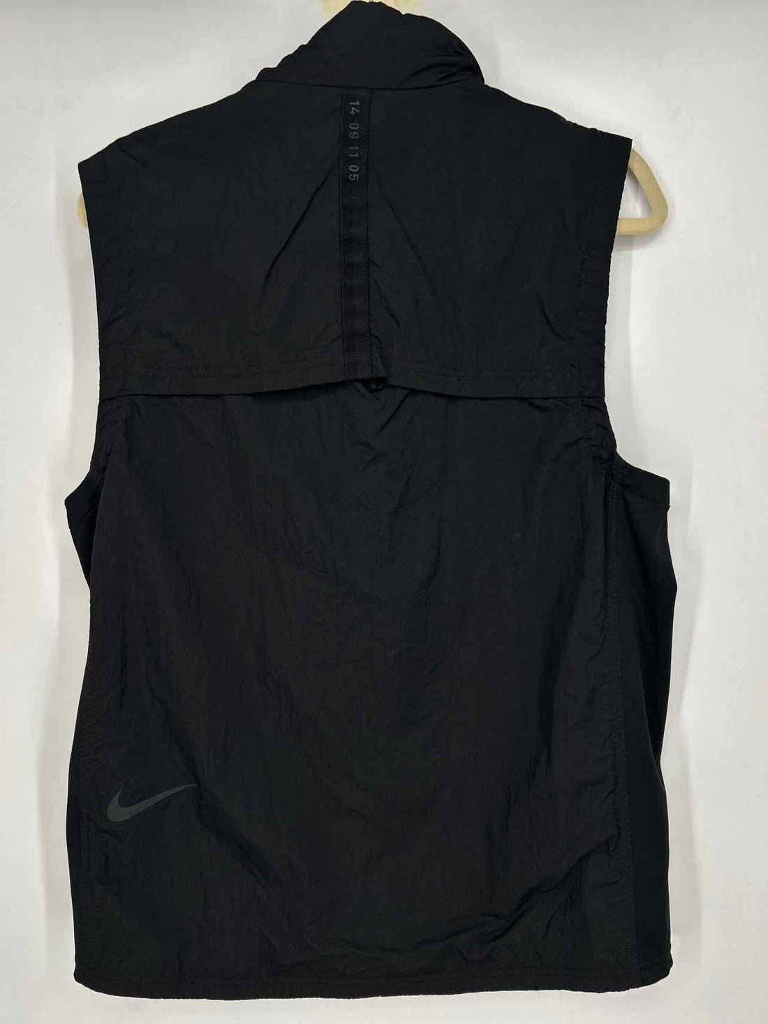 Nike Size M Black Vest