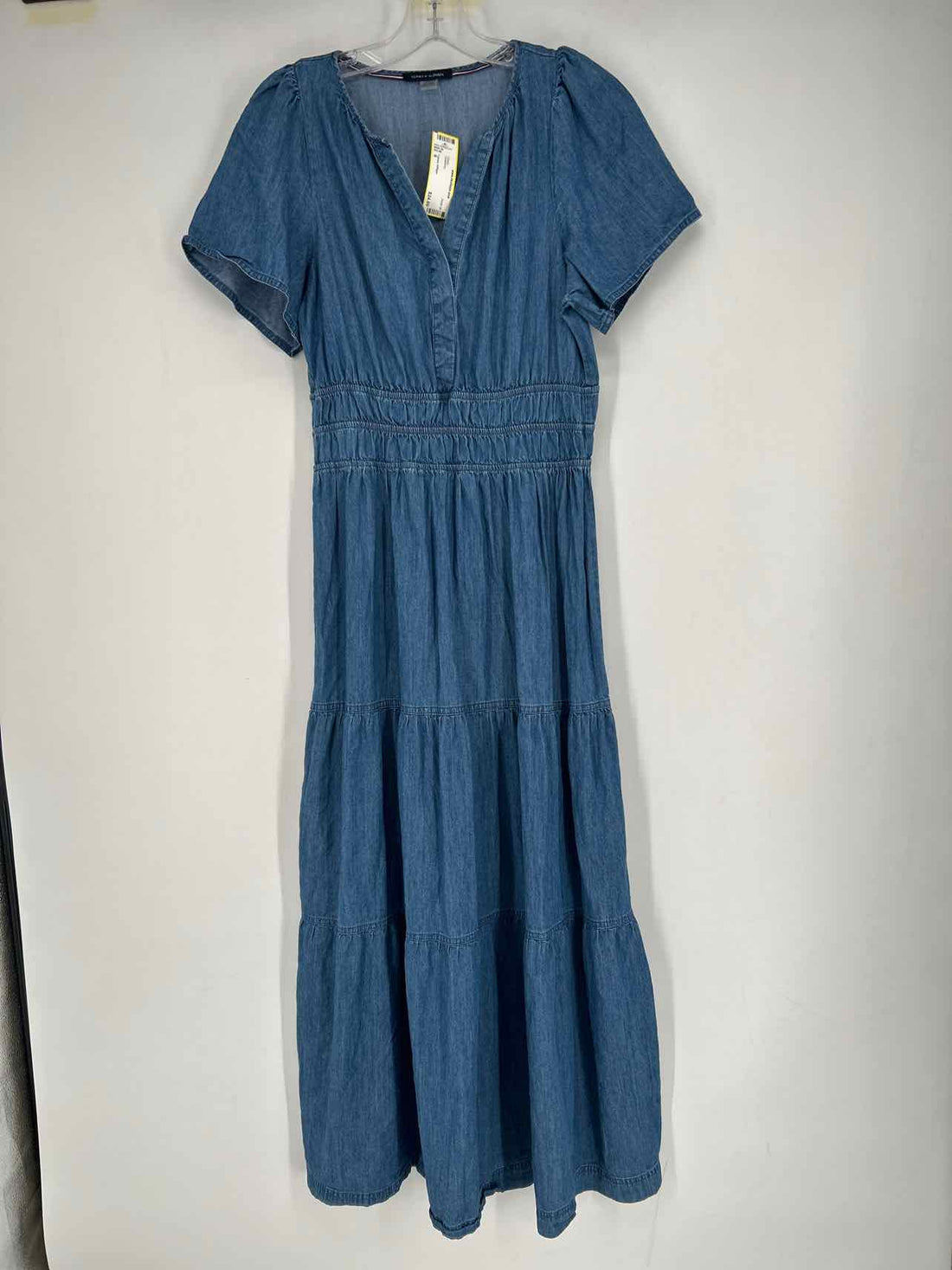 Tommy Hilfiger Size 6 Chambray Dress