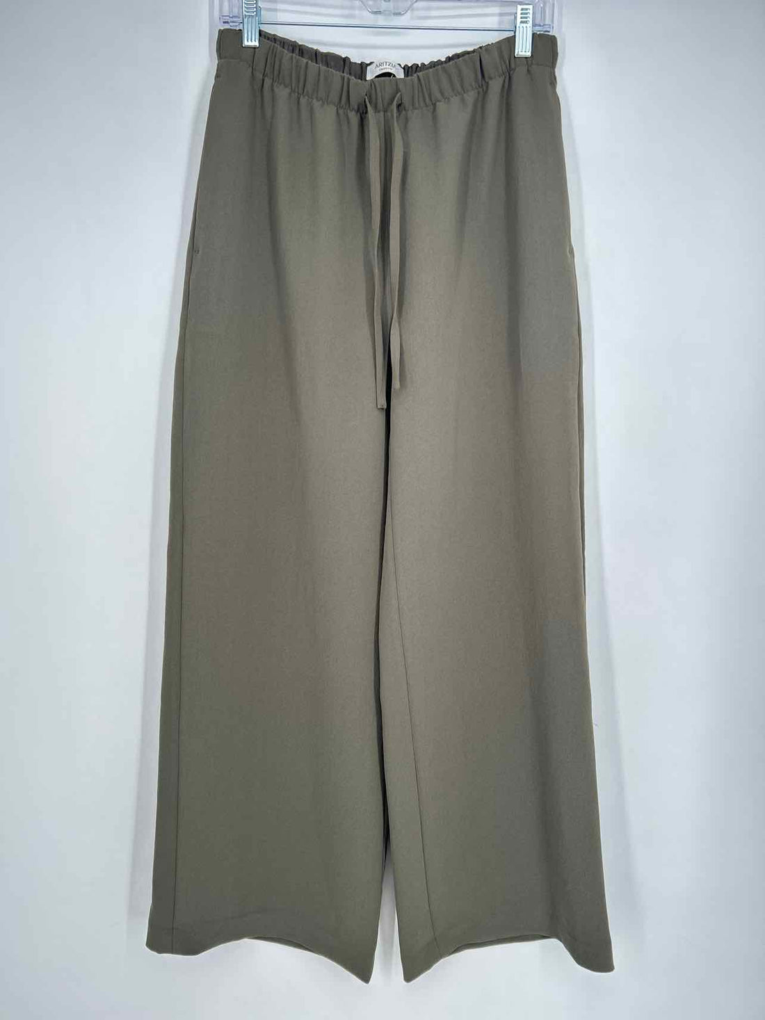 Aritzia Size M Dark Olive NWT Pants