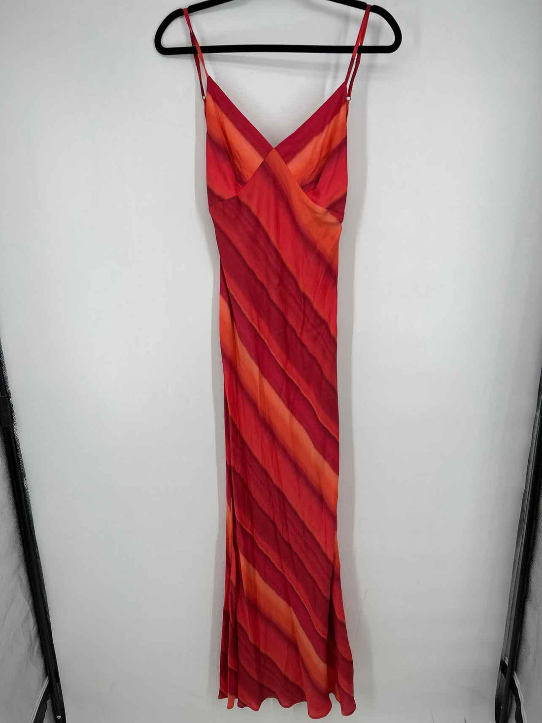 Summer Away Size M Red & Orange Sleeveless Maxi