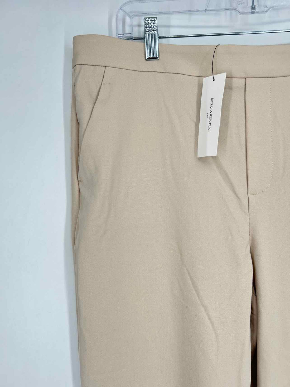 Banana Republic Size 12P Beige NWT Pants