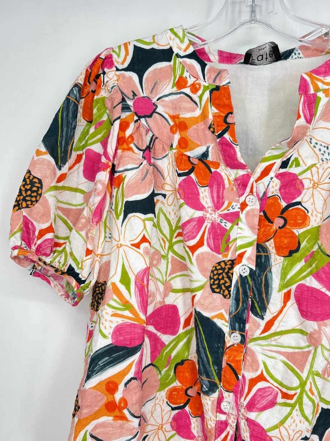 Fate Size S White & Pink Floral Short Sleeve